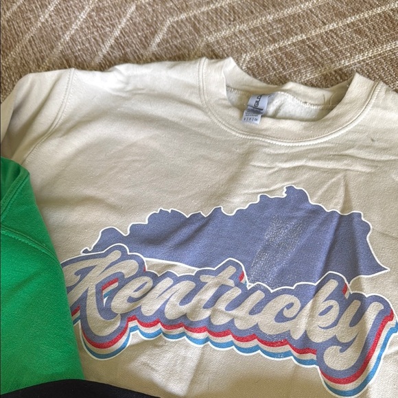 Kentucky Graphic Sweatshirt Bundle - Green, Cream, Black - Picture 4 of 6